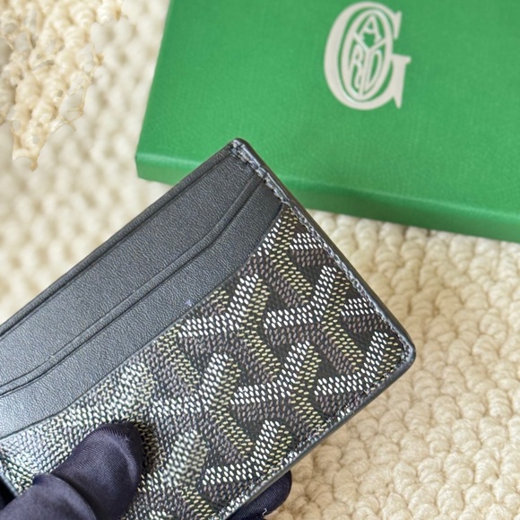 Goyard Black and White Card Holder - Picture 8 of 8
